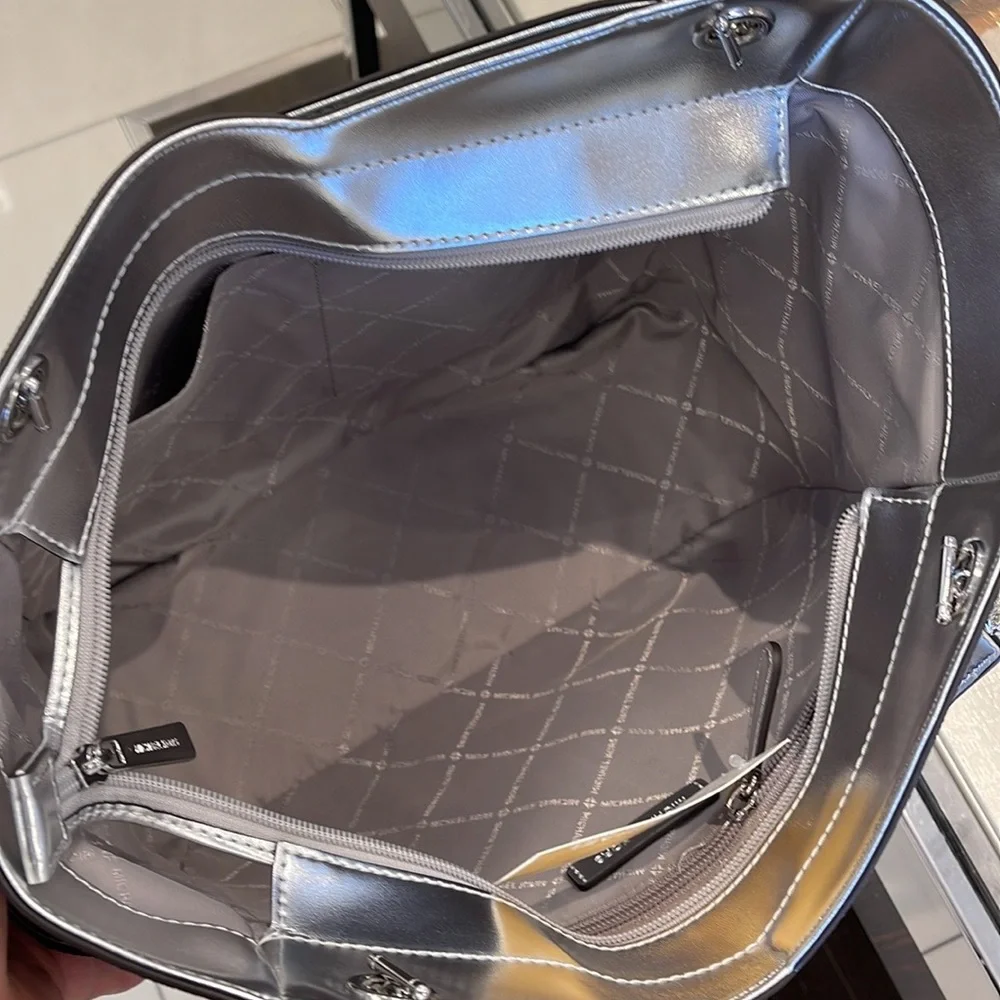 Michael Kors Jet Set Travel Large Chained Tote Shoulder Bag MK 
Silver

NWT - Picture 6 of 16